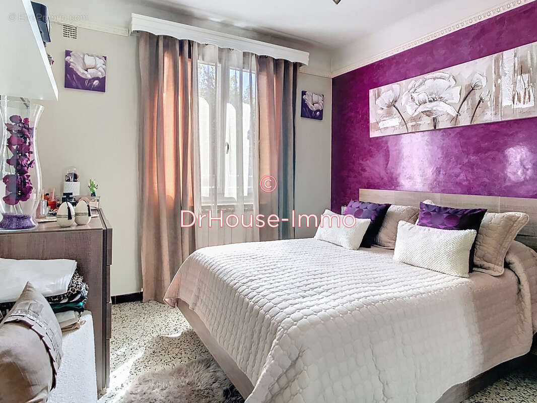 Maison à SAINT-VICTORET