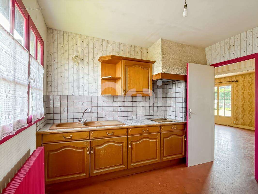 Maison à LA CROISILLE