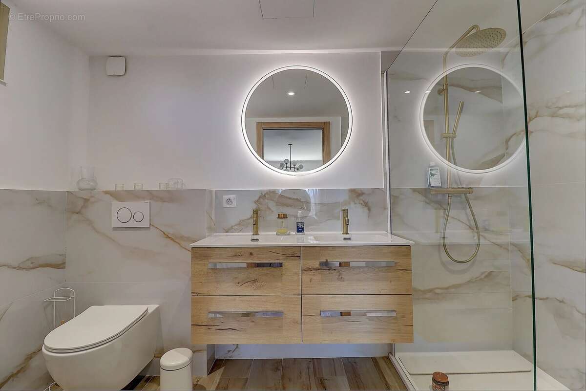 Cannes – appartement 4 pièces rénové à neuf en dernier étage - photo 11