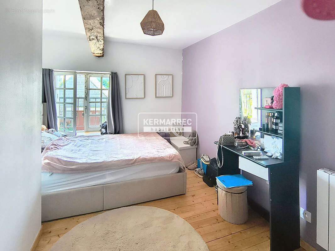 Maison à MONTREUIL-LE-GAST