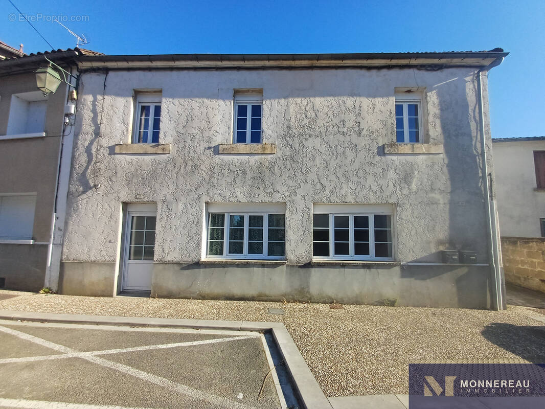 Maison à TOUVERAC