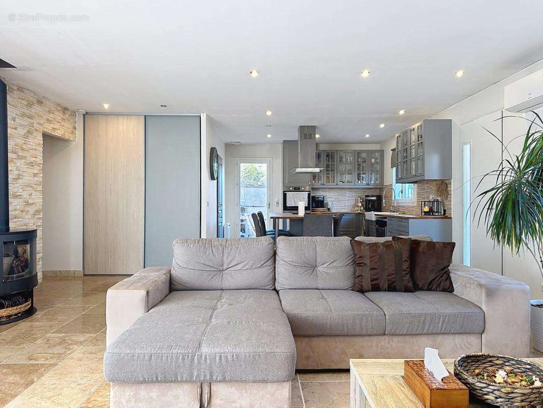 Exclusivité-Sorgues- Maison de plain-pied - 122 m² - piscine - photo 5