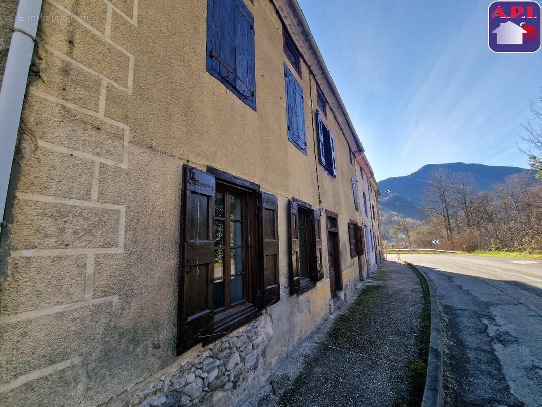 Maison à TARASCON-SUR-ARIEGE