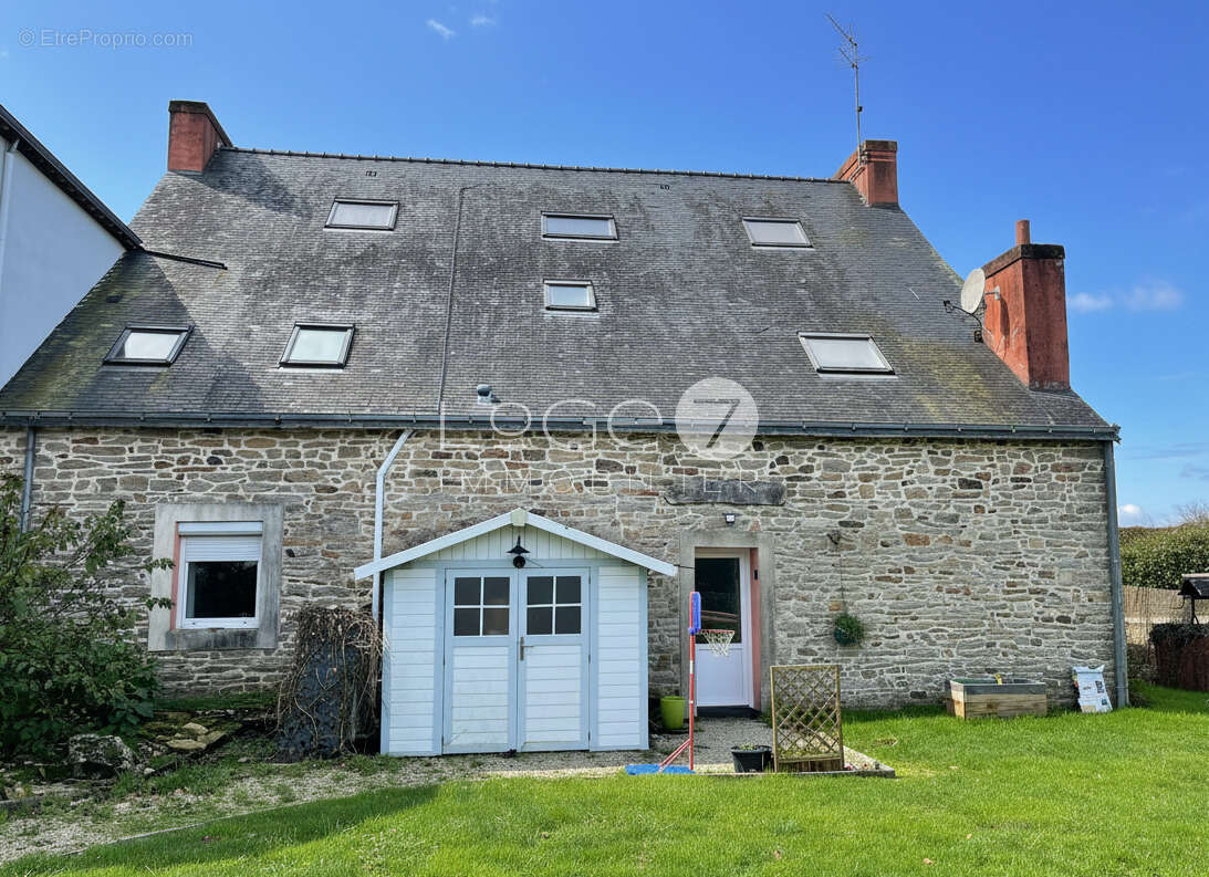 Maison à LOCUNOLE