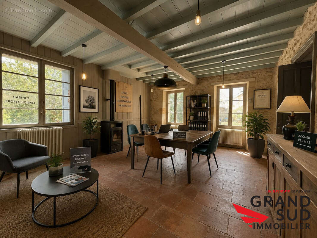 Commerce 244 m² à Saint-Selve  - photo 2