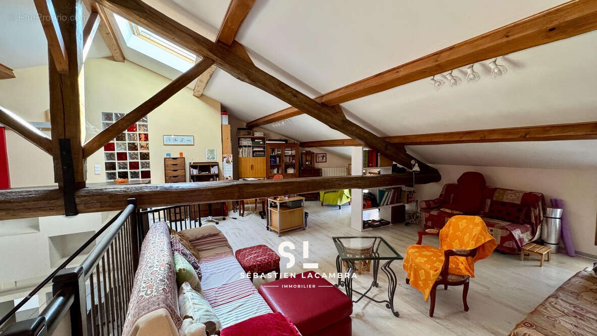 Maison à LISLE-SUR-TARN