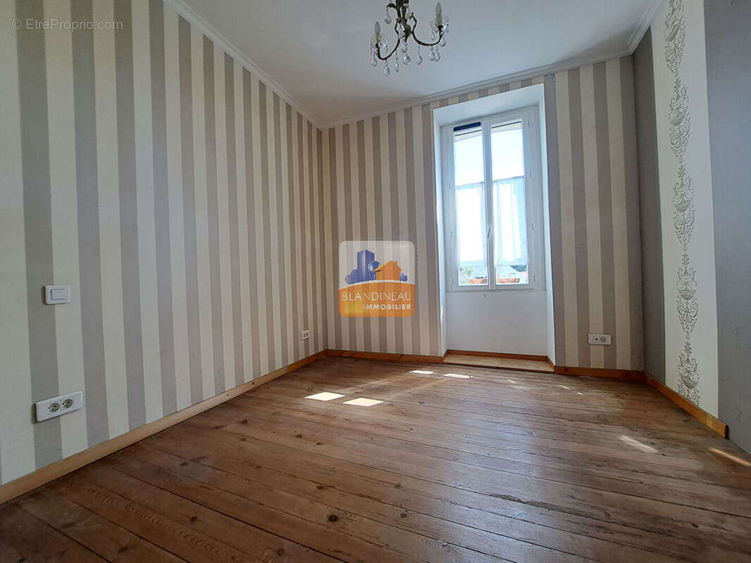 Maison à LA MONTAGNE