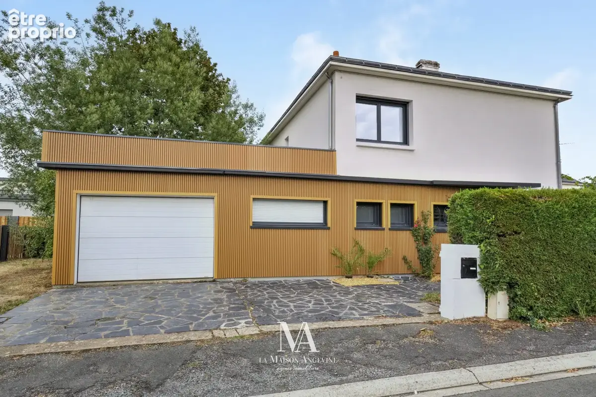 Maison à AVRILLE