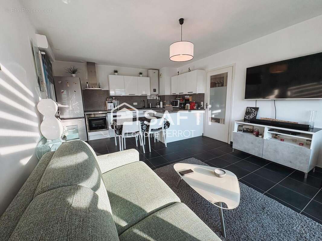 Photo 2 - Appartement à CHATEAUNEUF-LES-MARTIGUES