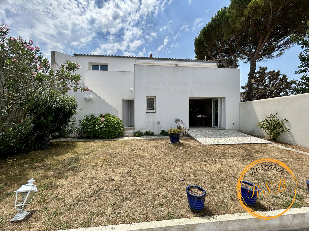 Maison à LA FLOTTE