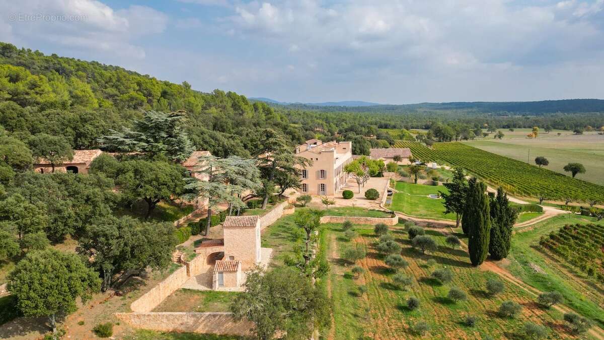 Maison à FOX-AMPHOUX