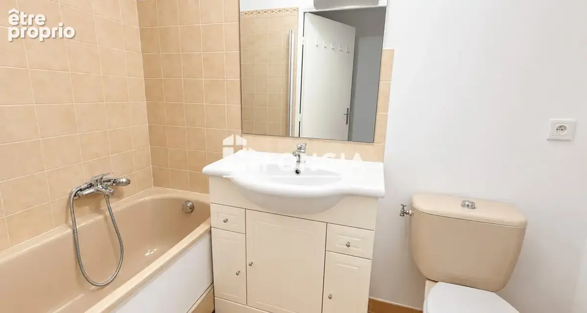 À vendre – studio 26 m² avec parking – résidence le cap vert – mandelieu-la-napoule - photo 4