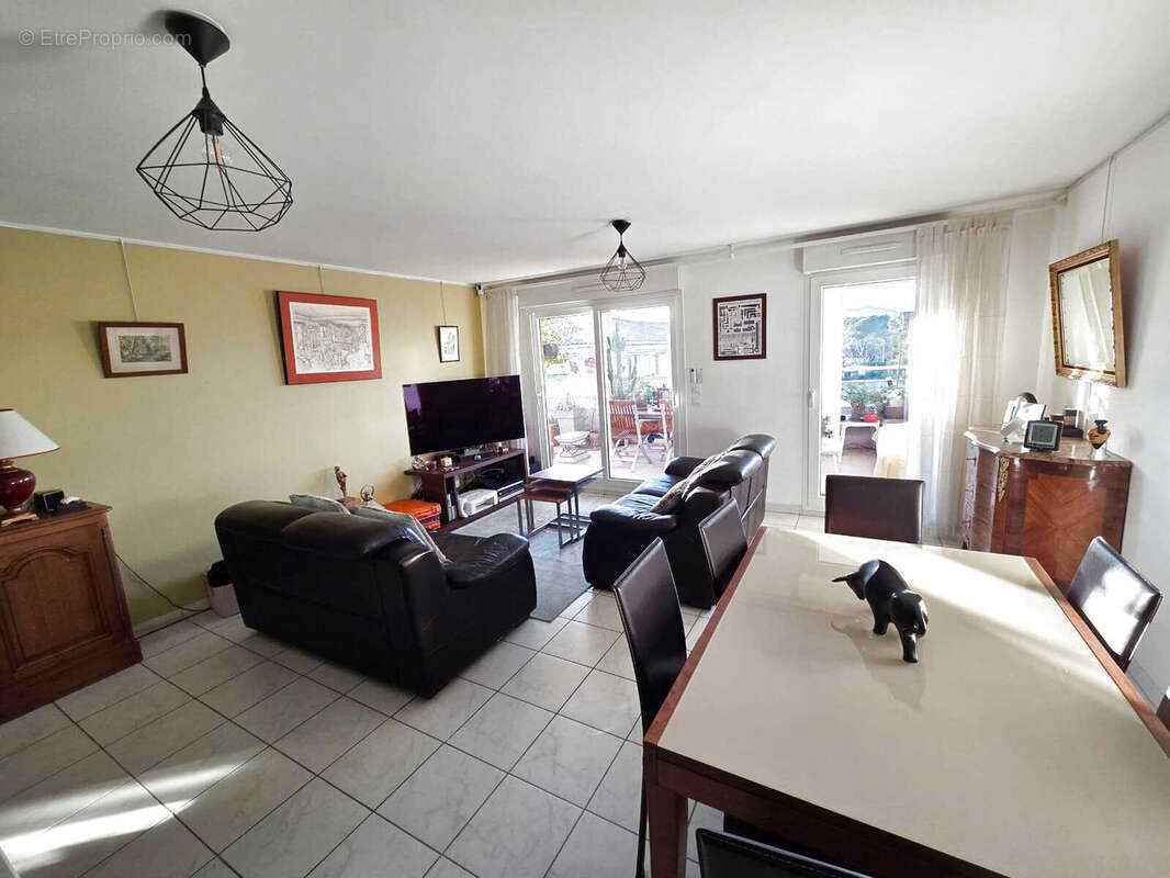 Appartement à LE CANNET