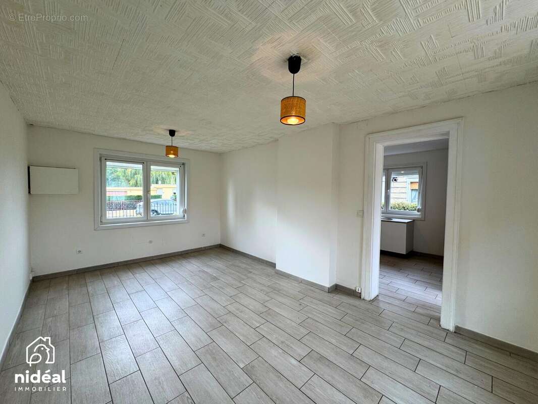 Maison à FERRIERE-LA-GRANDE