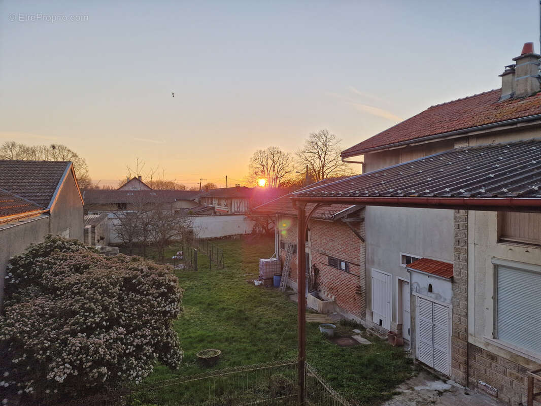 Maison à LA CHAUSSEE-SUR-MARNE