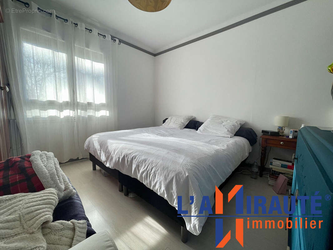 Appartement à SARTROUVILLE