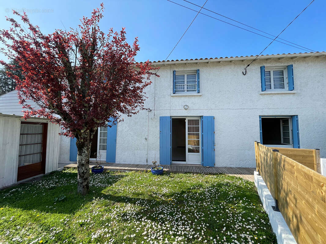 Appartement à BREUILLET