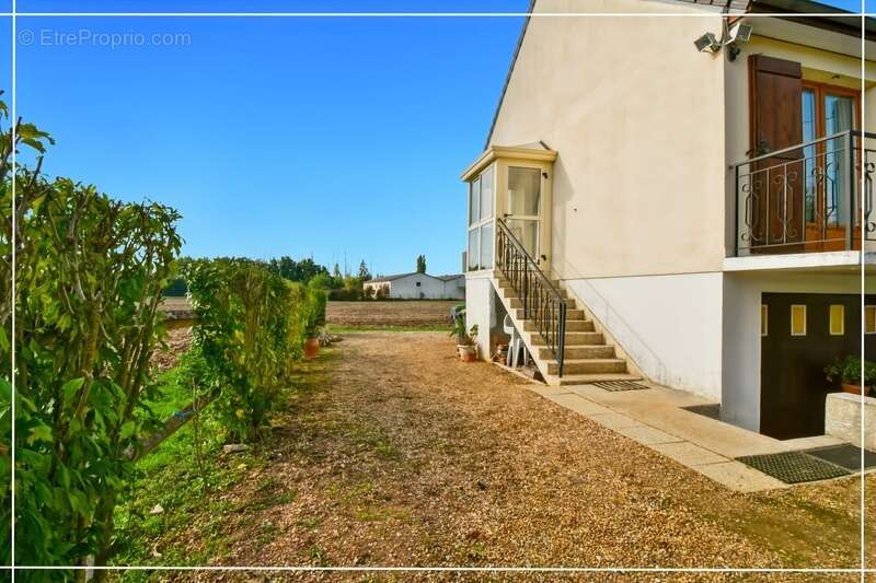 Maison à vendre 4 pièces INEUIL (18) Pavillon 95 m² – 4 pièces – Proche Lignières - photo 26