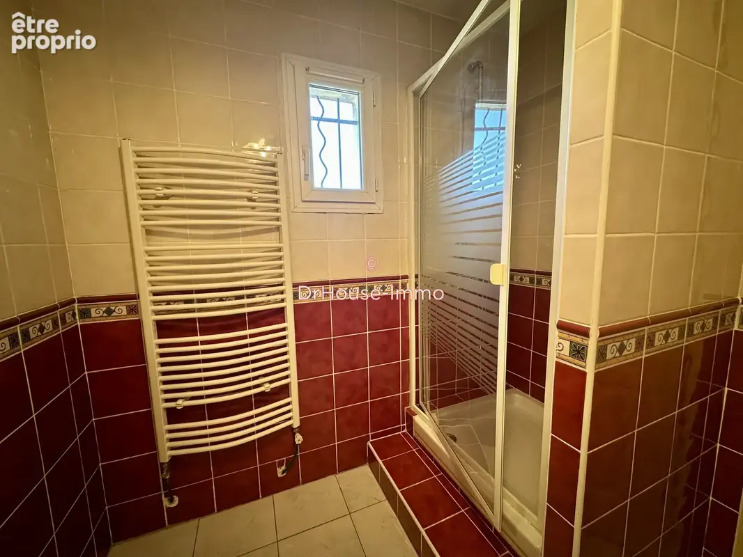 Maison 211 m² à Portes-Les-Valence  - photo 15