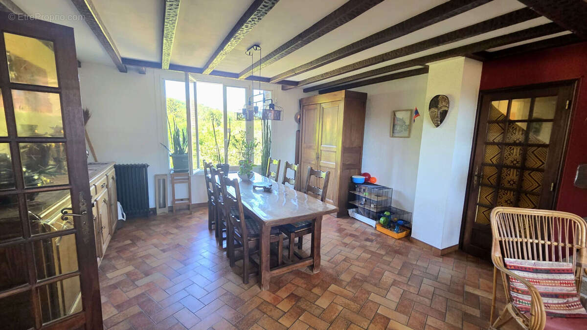 Pavillon en vente sur terrain de 824 m² - photo 5