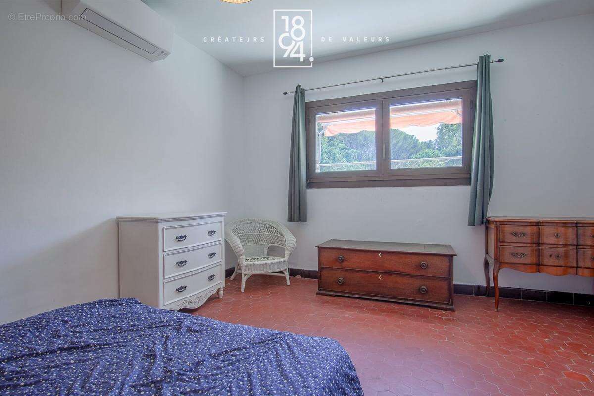 Maison avec jardin et garage, 2 chambres et un bureau à Cabries - photo 10