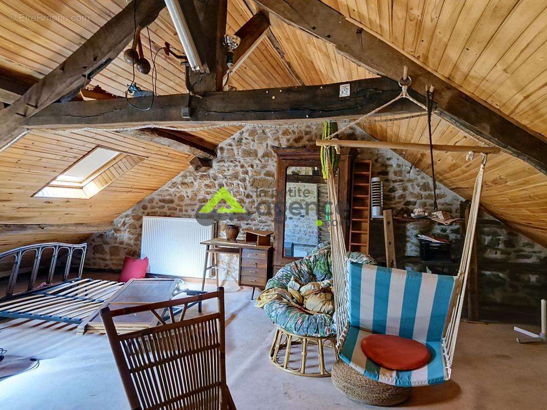 Maison en pierre - 137 m2 - photo 12