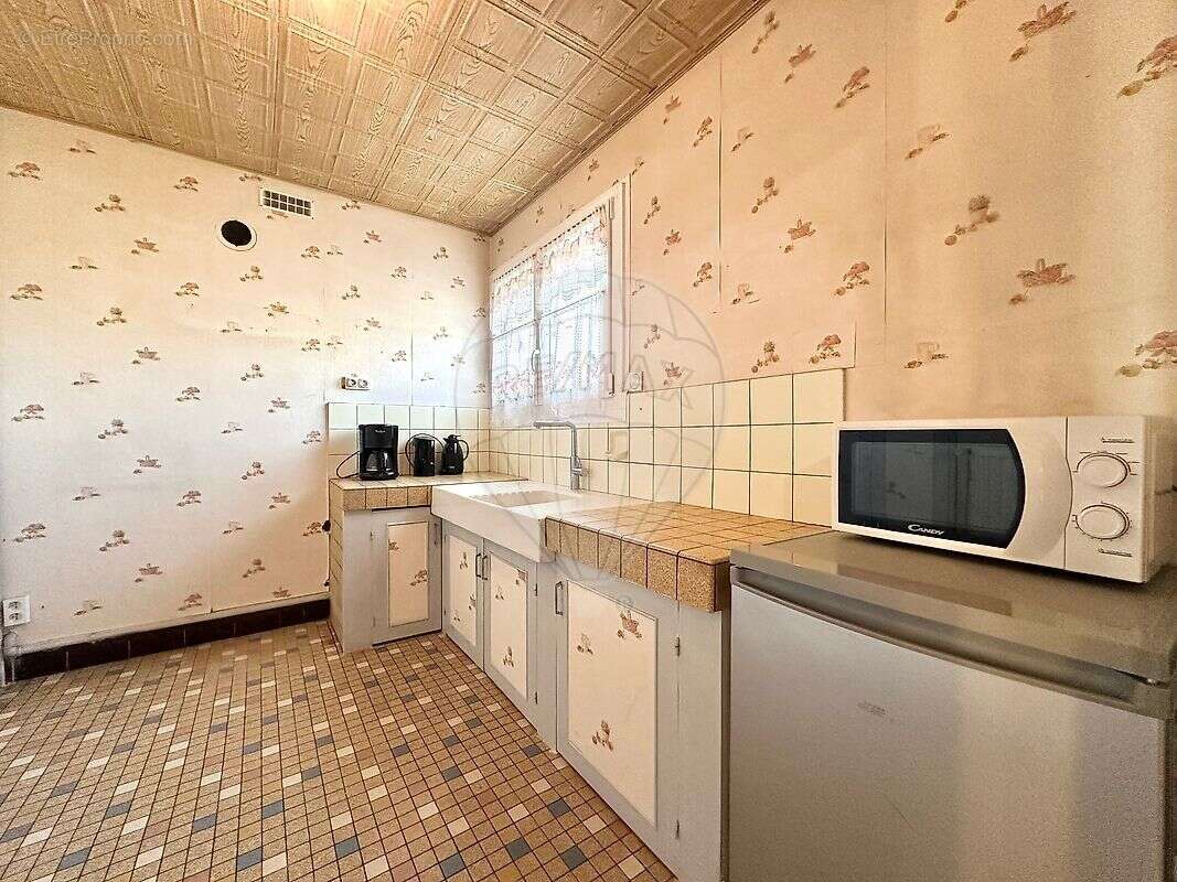 Maison à AY-SUR-MOSELLE