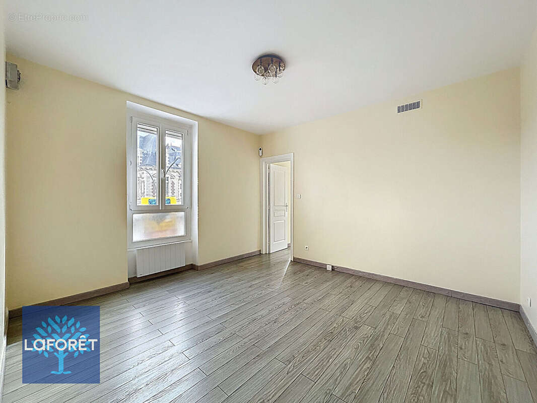 Appartement Corbeil Essonnes 2 pièces 40.82 m2 - photo 3