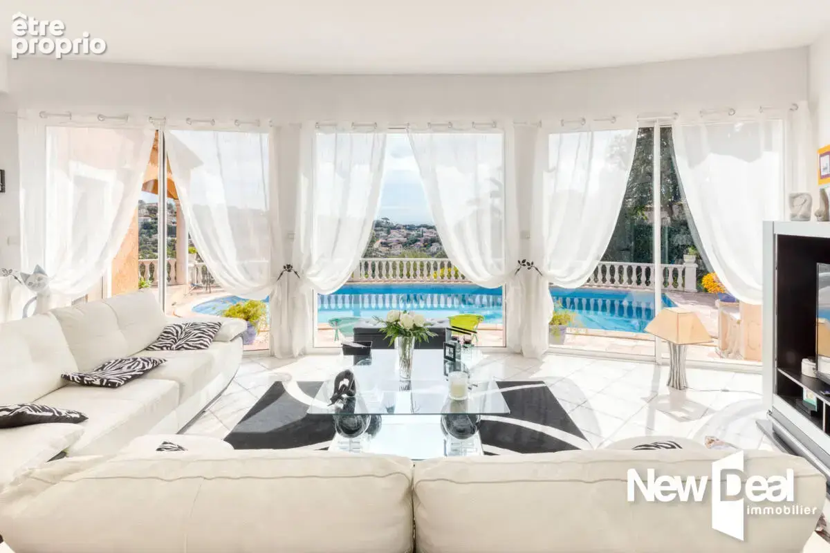 Villa d'architecte 210 m², vue mer & golf, piscine-Sainte-Maxime - photo 5