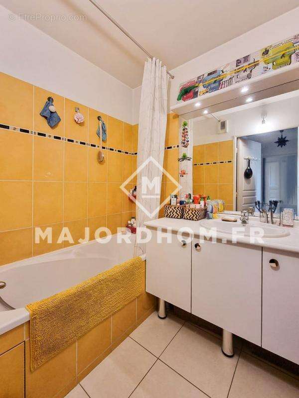 Appartement à MARSEILLE-12E