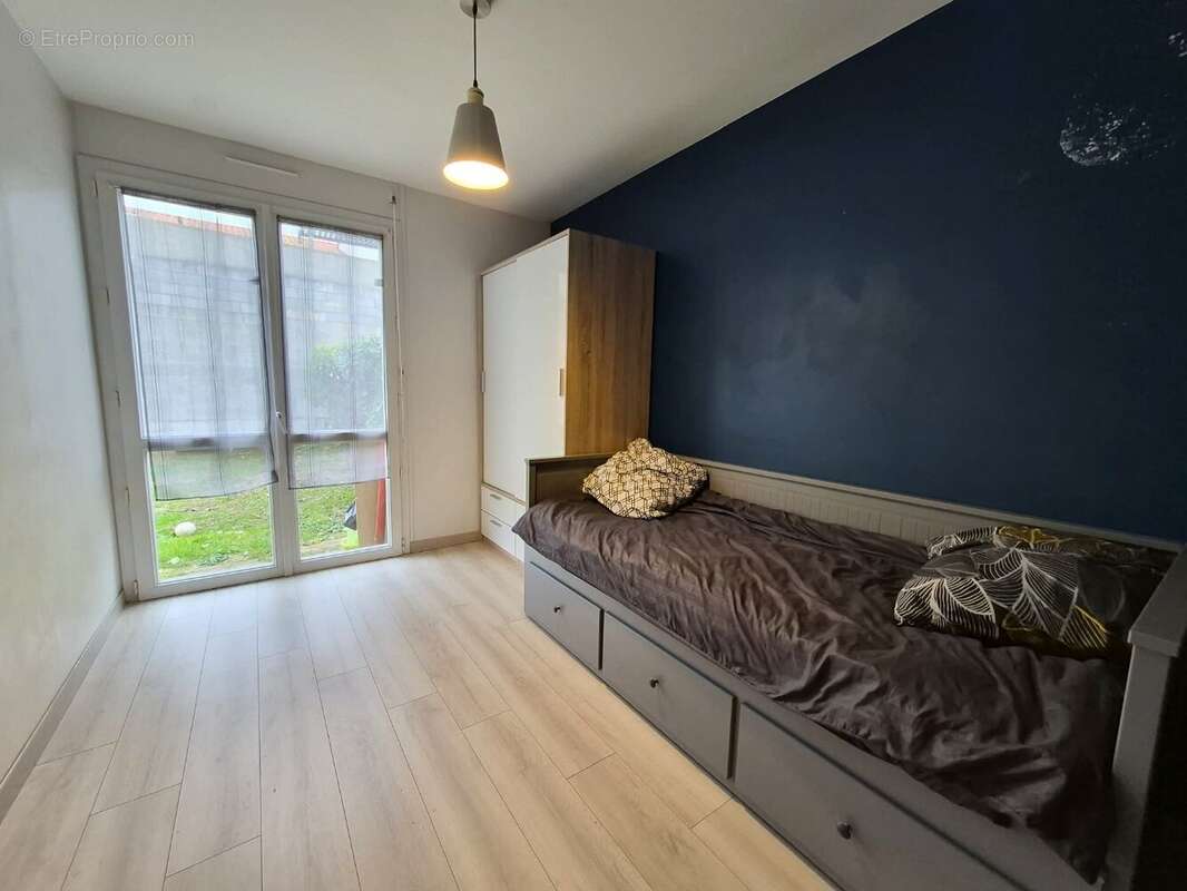 Maison à SAINT-GEORGES-DES-GARDES