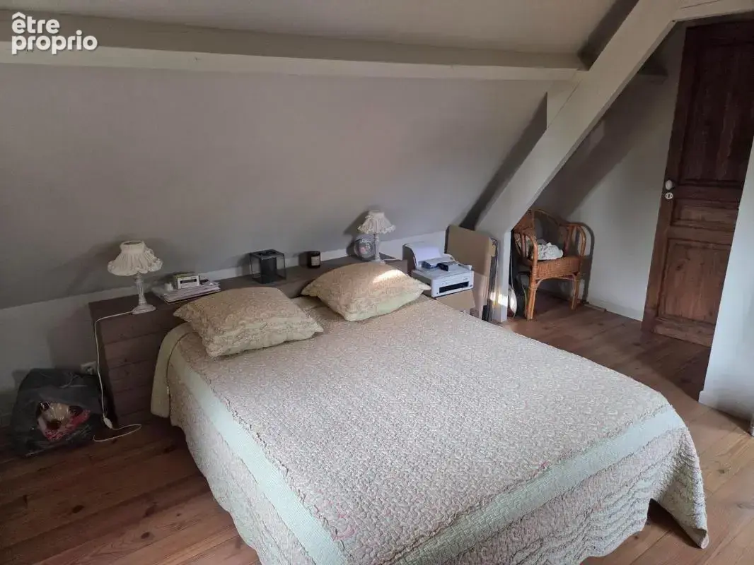 Maison de charme de 100 M2, 5 pièces 3 chambres avec une piscine et annexe sur un terrain de 4700 M2 à BONNEVILLE LA LOUVET (14) - photo 17