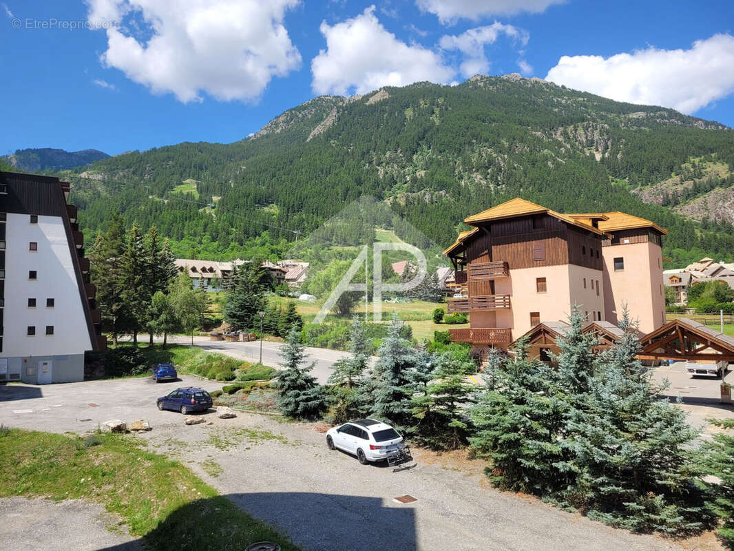 Appartement à LA SALLE-LES-ALPES
