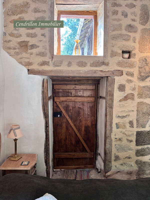 Maison à CHATELUS-LE-MARCHEIX