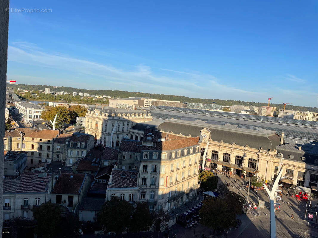 Appartement à BORDEAUX