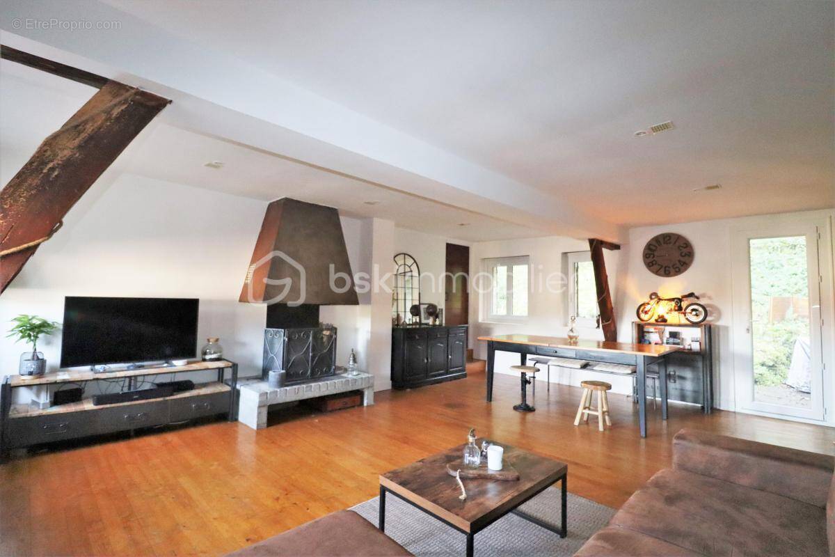 Appartement à MAISSE