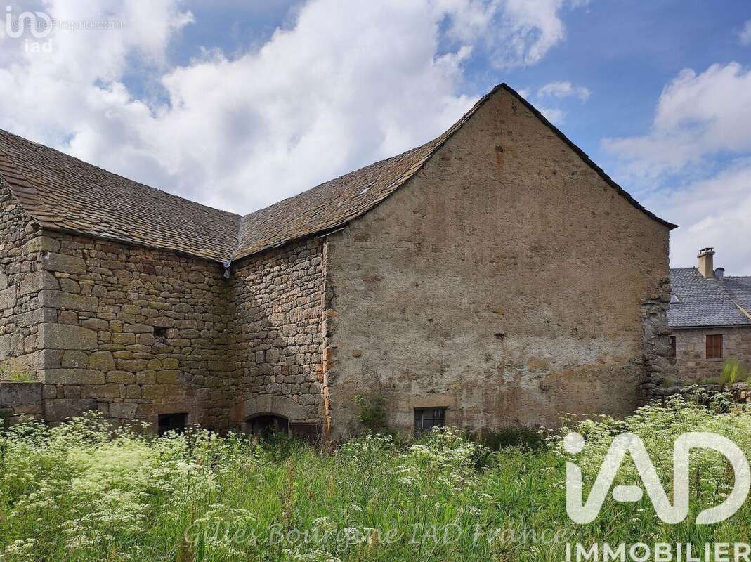 Maison 130 m² à Aumont-Aubrac  - photo 7