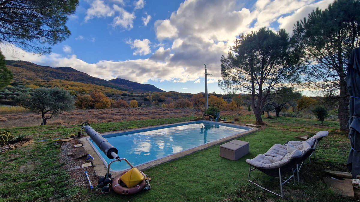 Maison à SAINT-JEAN-DE-LA-BLAQUIERE