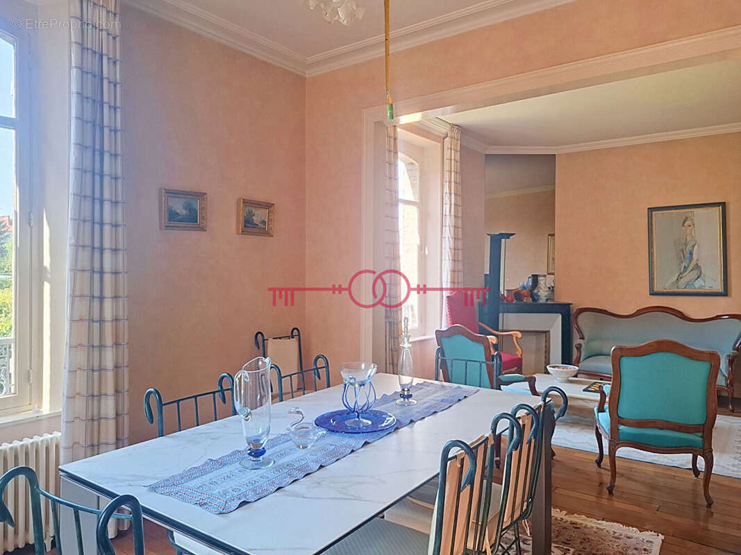 Meulière d'exception 190m² Châlons Madagascar Haut de gamme - photo 7