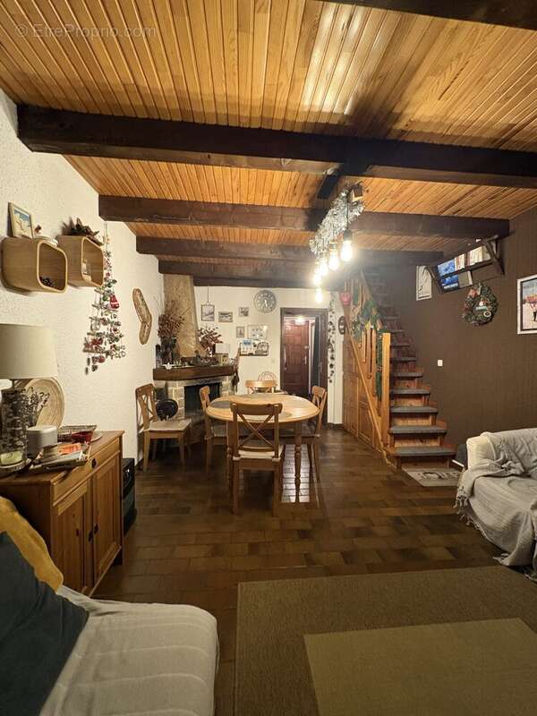 Appartement à SEYNE