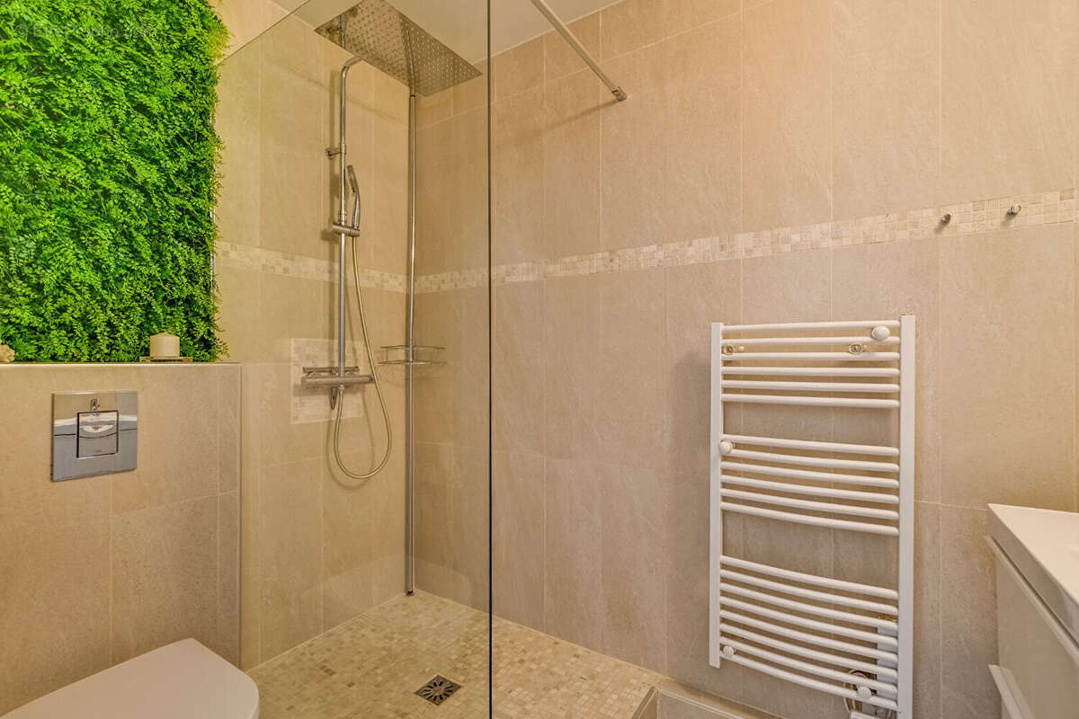 Appartement à PARIS-19E
