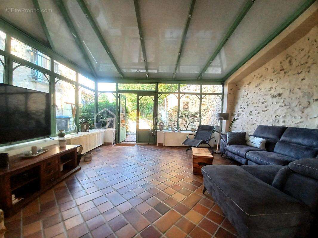 Maison à FAREMOUTIERS