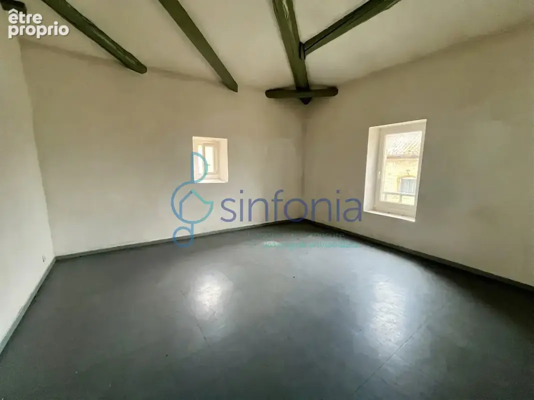 Vente appartement dernier étage T5 de 110 m2 : 3 chambres, 2 pièces de vie lumineuses et de beaux volumes. Ba - photo 9