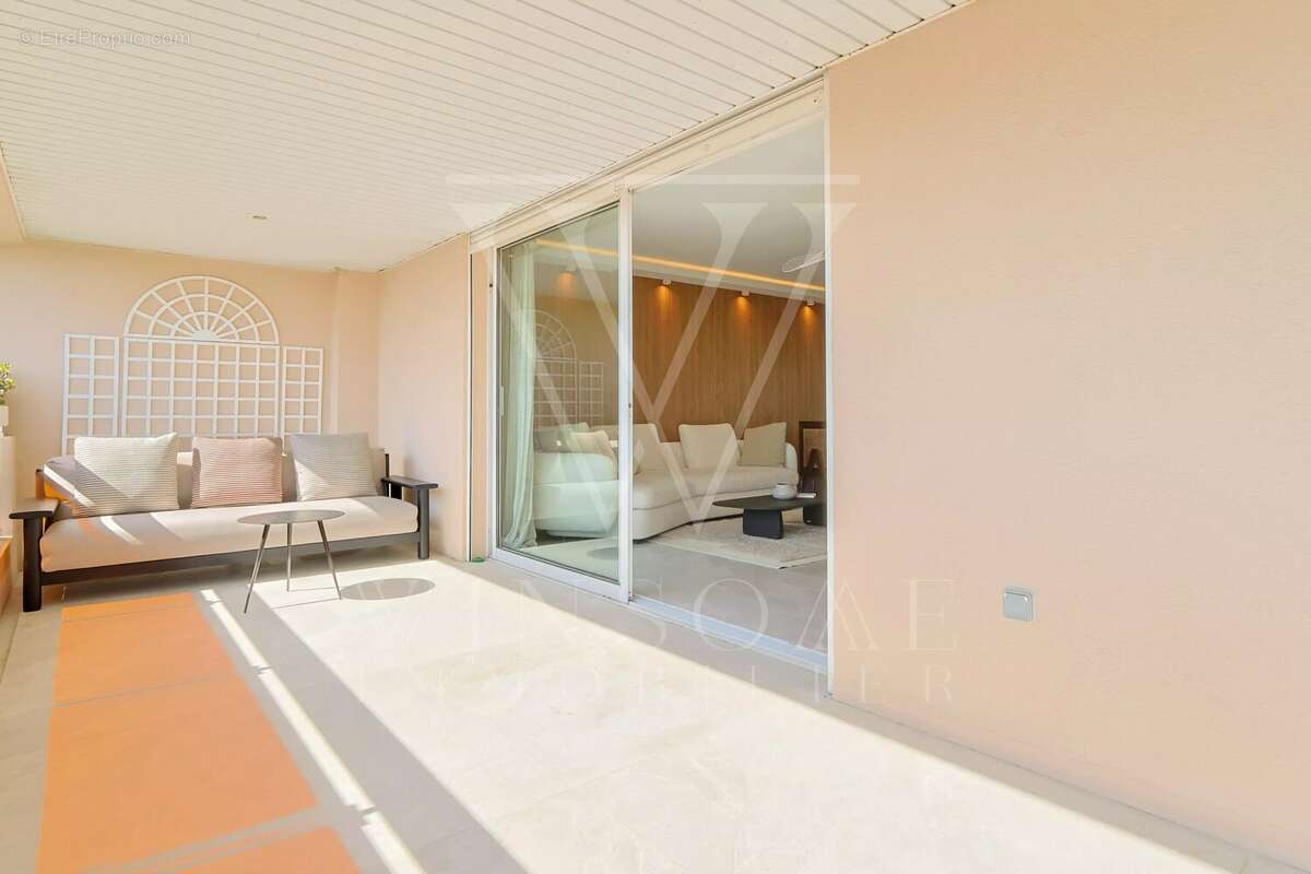 Appartement à CANNES