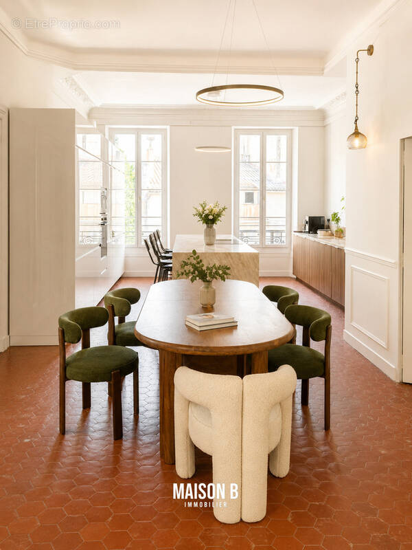 Appartement à MARSEILLE-1E