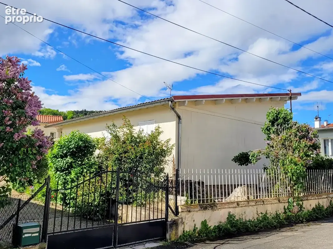 VALS: Maison de plain pied avec petit terrain - photo 2