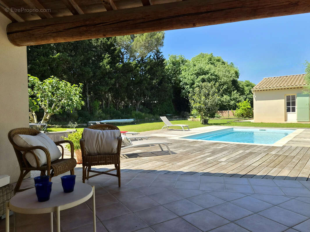 Propriété familiale de standing, avec piscine - photo 17
