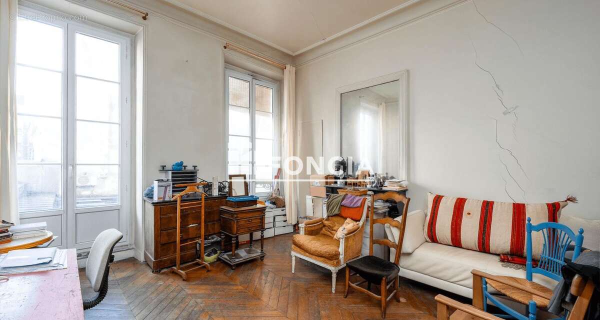 M° odeon _ rue saint-andre-des-arts - photo 3