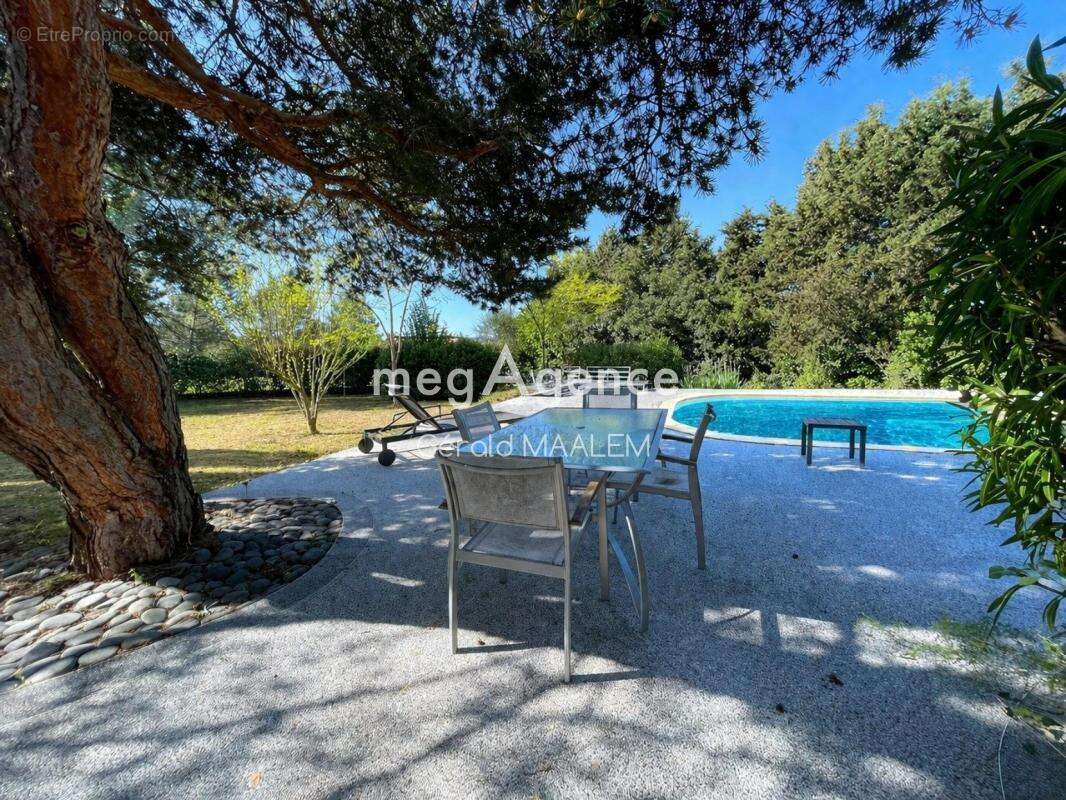 Villa de 130m² avec piscine à Bagnols-en-Forêt - photo 3