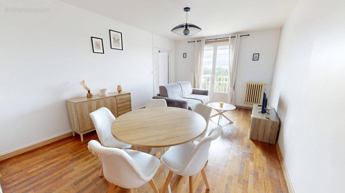 Appartement à MONDEVILLE